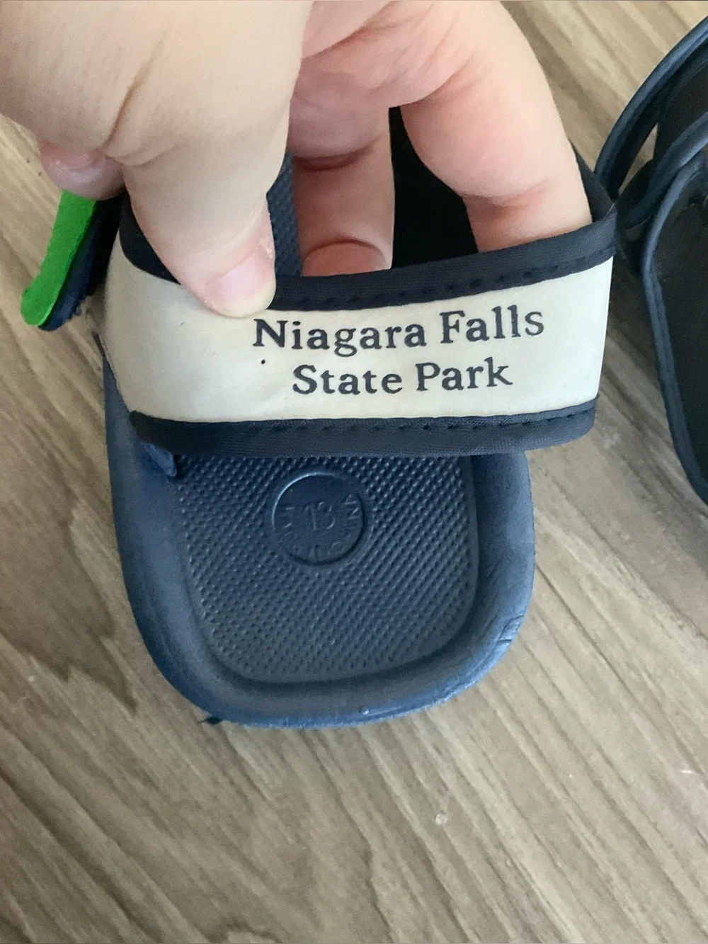 Niagara Falls State Park Blue, Grey Cave Of The Winds Sandals Size 13 Men's